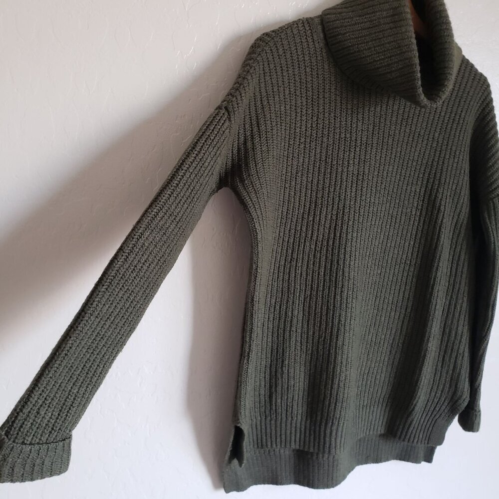 Alice + Olivia 100% Wool Knit Turtleneck Sweater Oversized Olive Green Womens XS - Picture 6 of 11